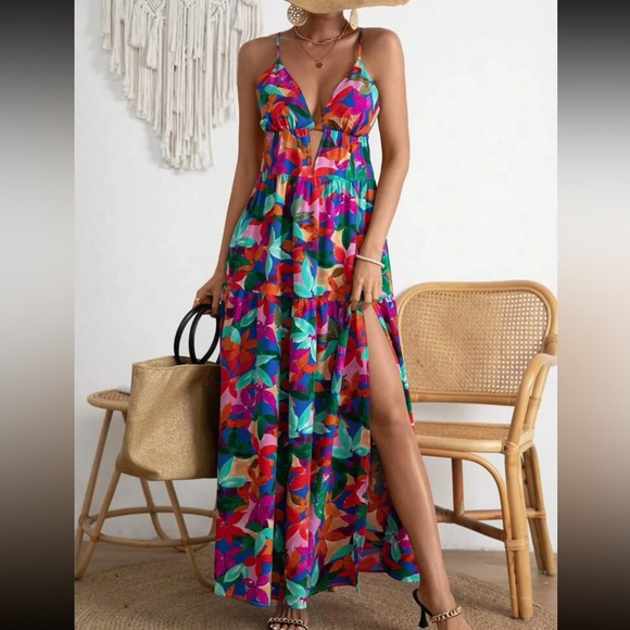 Boho floral print crisscross back maxi dress - Picture 4 of 6
